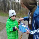 Волонтёры «Единой России» раздают Георгиевские ленточки в регионах по всей стране