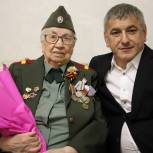 Абдулхаким Гаджиев поздравил ветеранов Великой Отечественной войны с Днём Победы