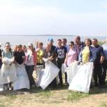 Волонтеры партпроекта «Чистая страна» присоединились к всероссийской акции «Вода России»