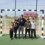 В селе Республики Алтай при поддержке депутата «Единой России» появилась новая детская площадка