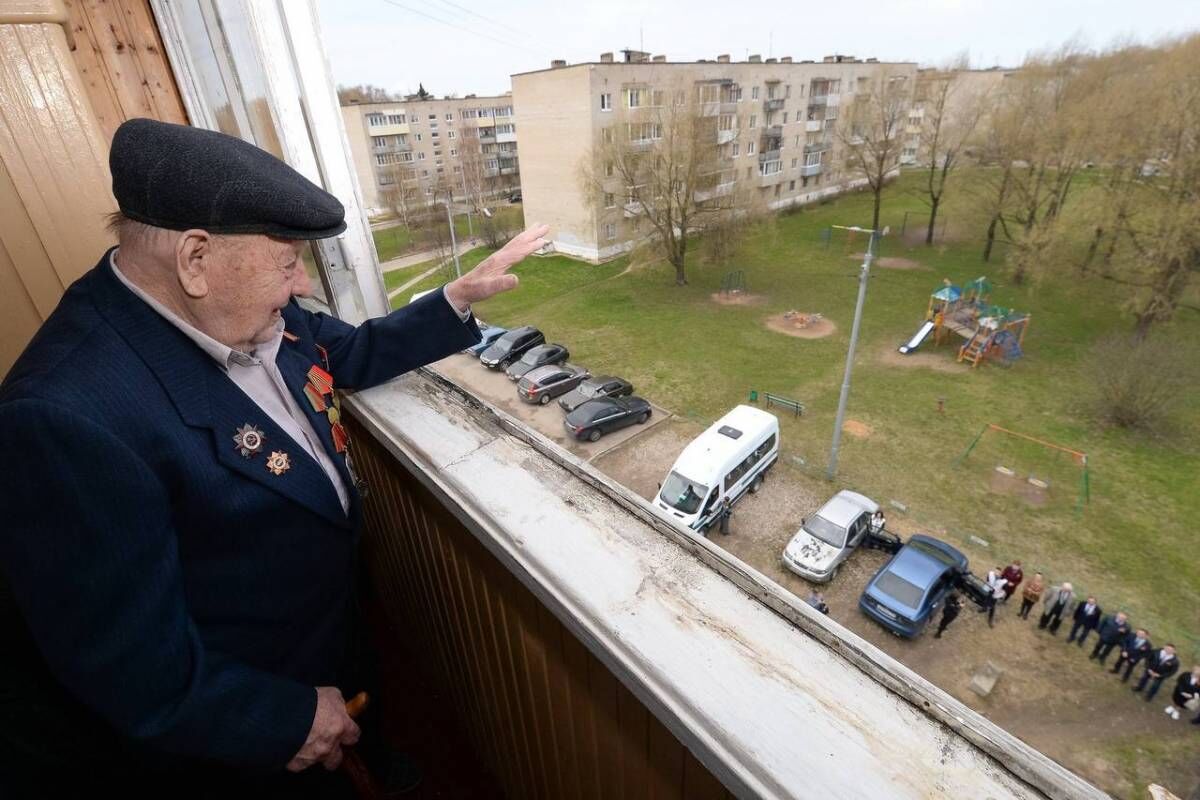 Молодогвардейцы Сергиева Посада поддержали акцию «Поющие дома»