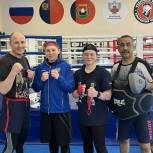 В Кемерове единороссы провели открытую тренировку по боксу