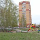 При поддержке «Единой России» в Калининском районе Новосибирска строят детскую площадку