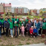 В Ханты-Мансийском автономном округе активисты «Единой России» присоединились к экологическим акциям по уборке мусора