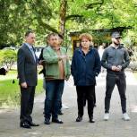 Депутат ЗСК Виктор Тепляков провел обход Цветного бульвара Сочи
