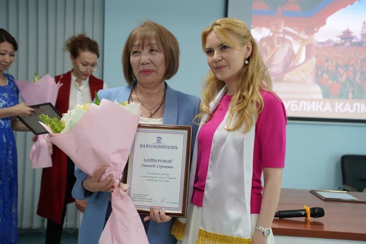 Дарья Лантратова и Наталия Полуянова встретились с женскими общественными организациями Калмыкии