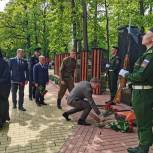 Дмитрий Каденков принял участие в церемонии возложения цветов к мемориалу в парке "Патриот" в Пензе