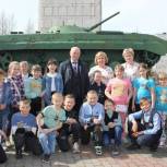 Красноярские единороссы организовали развлекательно-экскурсионную программу для сельских школьников
