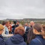 Павел Харламов встретился с жителями Инкермана по поводу их жалоб о выбросах опасных веществ в атмосферу