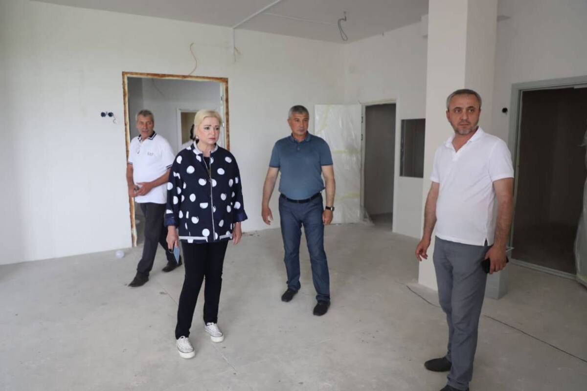 Елена Павлюченко проверила ход строительства объектов образования в Кизлярском районе