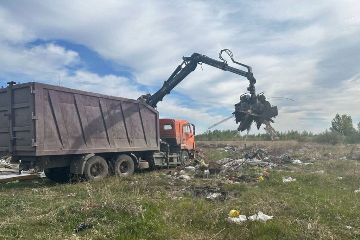 В Еткульском районе приступили к ликвидации несанкционированных свалок