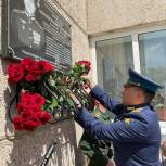 В школе № 35 Орска открыли мемориальную доску в честь Героя России