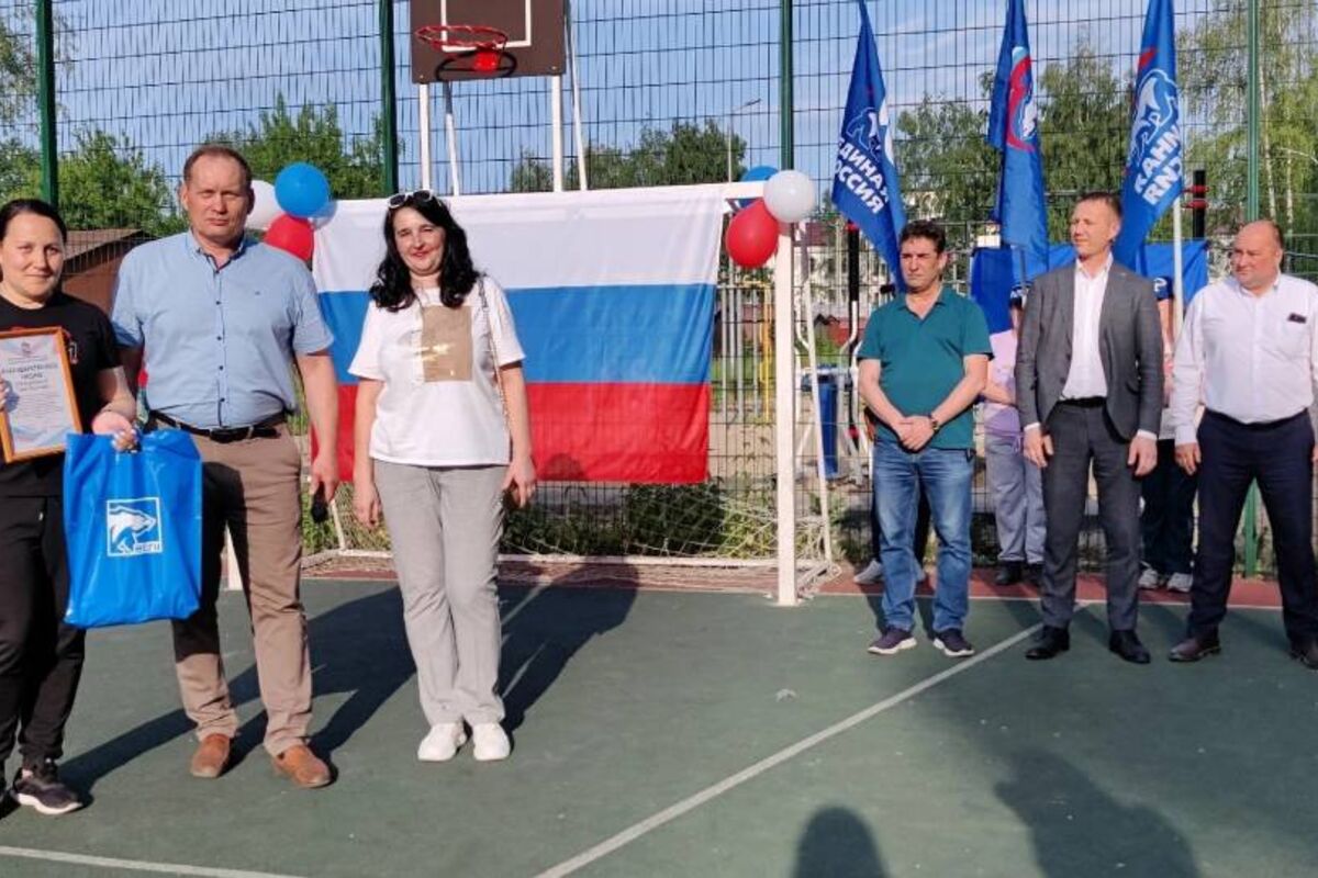 В Шумерле прошел дворовый праздник в честь Дня соседей