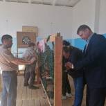В Юкаменском районе по инициативе «Единой России» открылся центр по плетению маскировочных сетей