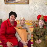 «Единая Россия» поздравила севастопольских ветеранов с Днем Победы