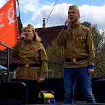 Активисты «Единой России» в Ленобласти: Парады у домов ветеранов – дань памяти и уважения к героическим защитникам Родины