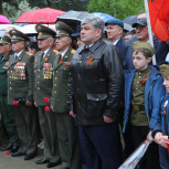 Состоялось торжественное возложение цветов к мемориалу "Вечный огонь Славы" в Нальчике