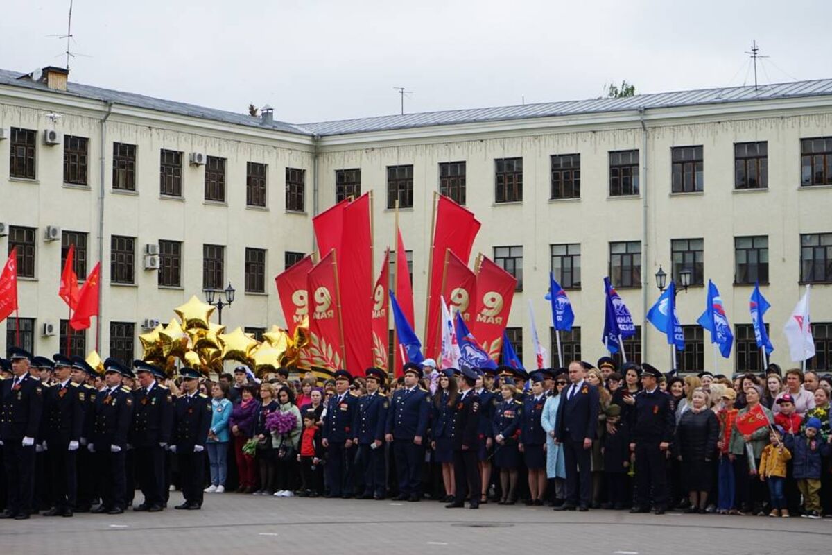 В столице Карачаево-Черкесии митинг ко Дню Великой Победы собрал 8 тысяч  человек | 09.05.2023 | Новости Черкесска - БезФормата