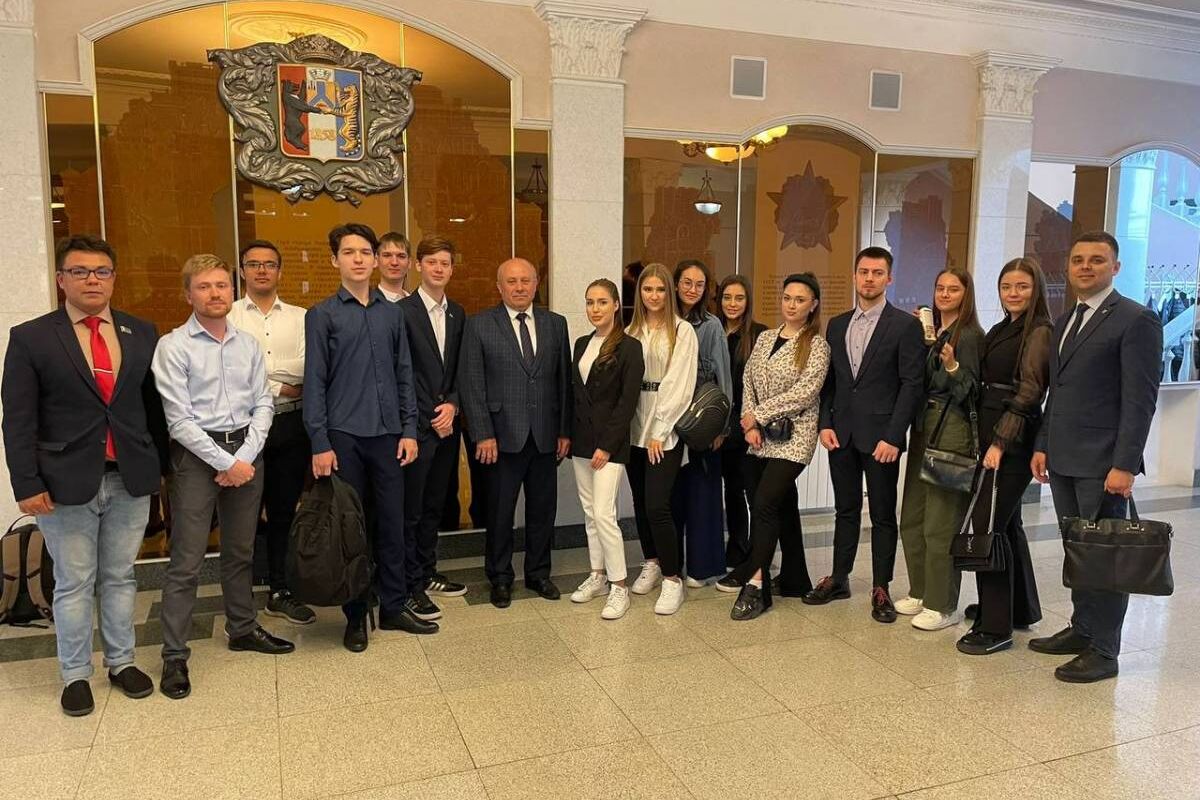 Депутаты хабаровской городской думы. Депутаты ивановской городской думы. депутат хабаровского края.