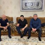 Депутат Ризван Голоев посетил семьи участников СВО из Хасавюрта