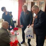 Усть-Катавские партийцы поздравили ветеранов с Днём Победы