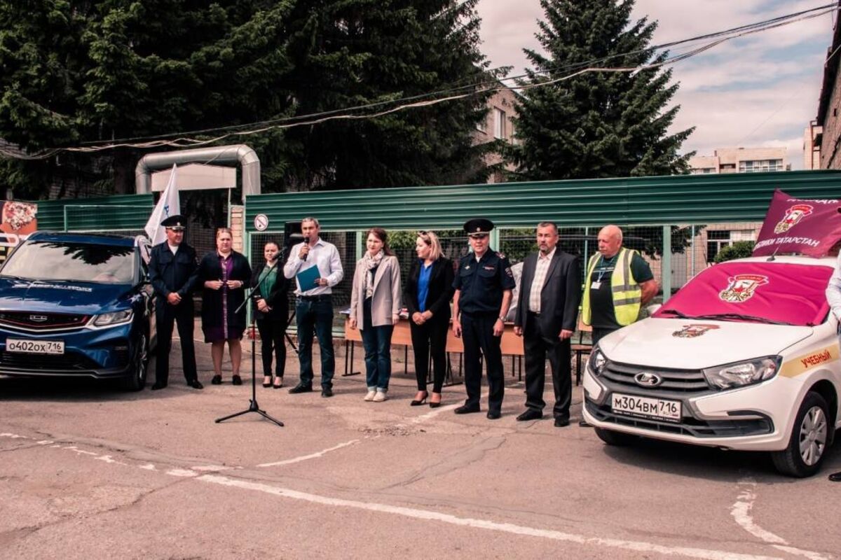 В Набережных Челнах выявили победителей соревнований по автомобильному  многоборью среди работающей молодежи