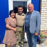 Иван Бабошкин встретился с прибывшим в отпуск участником СВО из Дергачей