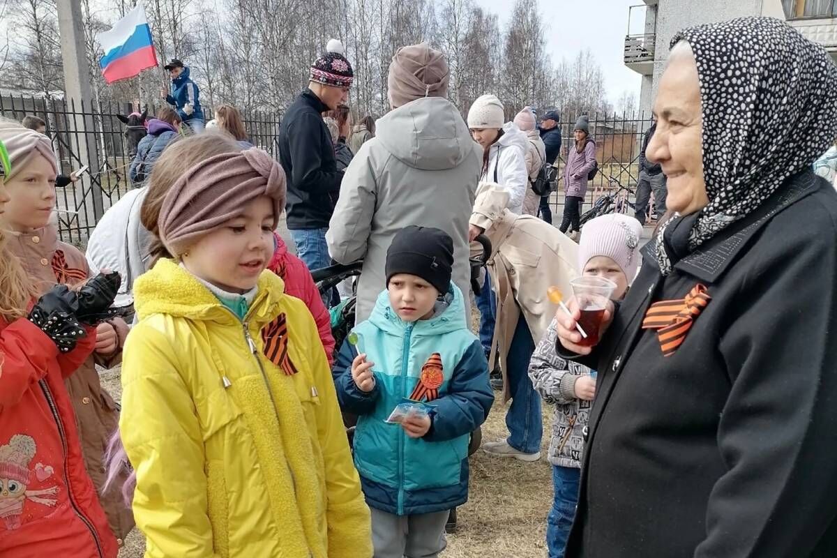 В Архангельской области активистки «Женского движения Единой России» устроили праздник для семей военнослужащих