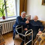 В канун Дня Победы ветерана Великой Отечественной войны поздравил Игорь Лавров