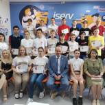 Владимир Лидерман вручил сертификаты выпускникам первого в республике ИТ-класса