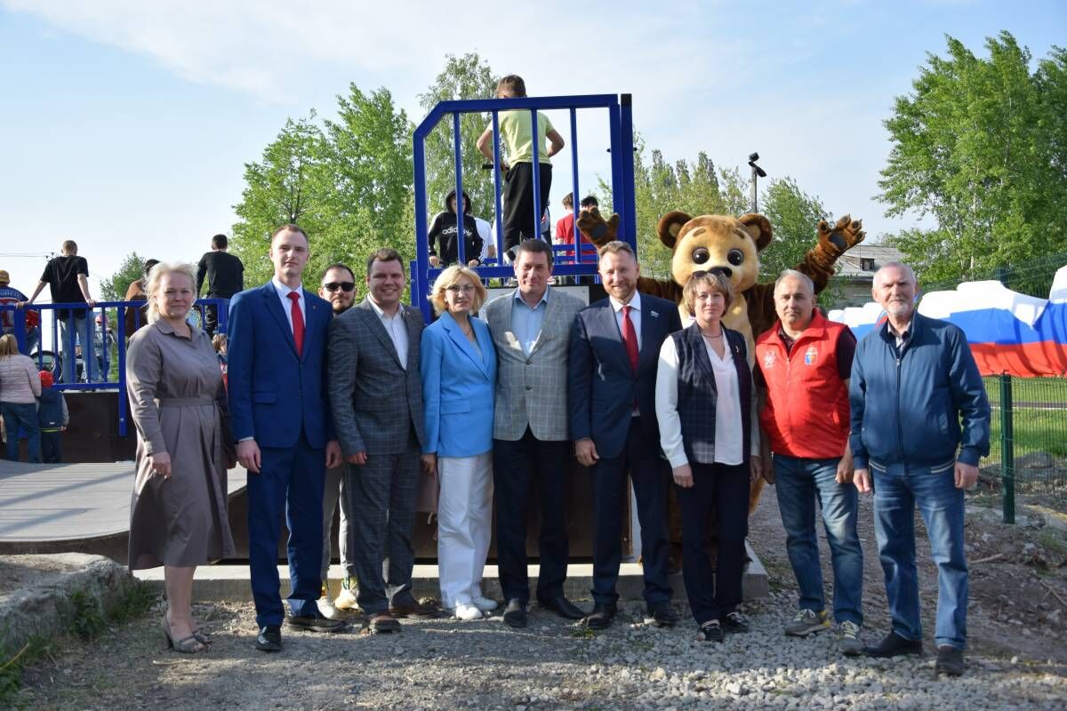 В Среднеуральске открылся скейт-парк