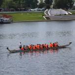 Спортивные состязания на лодках–«драконах»