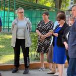 Владимир Земсков посетил балаковские дошкольные учреждения, ремонтируемые в рамках Народной программы