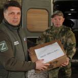 «Единая Россия» доставила генераторы, продукты и детские письма бойцам бригады «Дон» на Марьинское направление