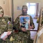 В Горловке (ДНР) активисты «Единой России» передали масксети и письма бойцам спецоперации