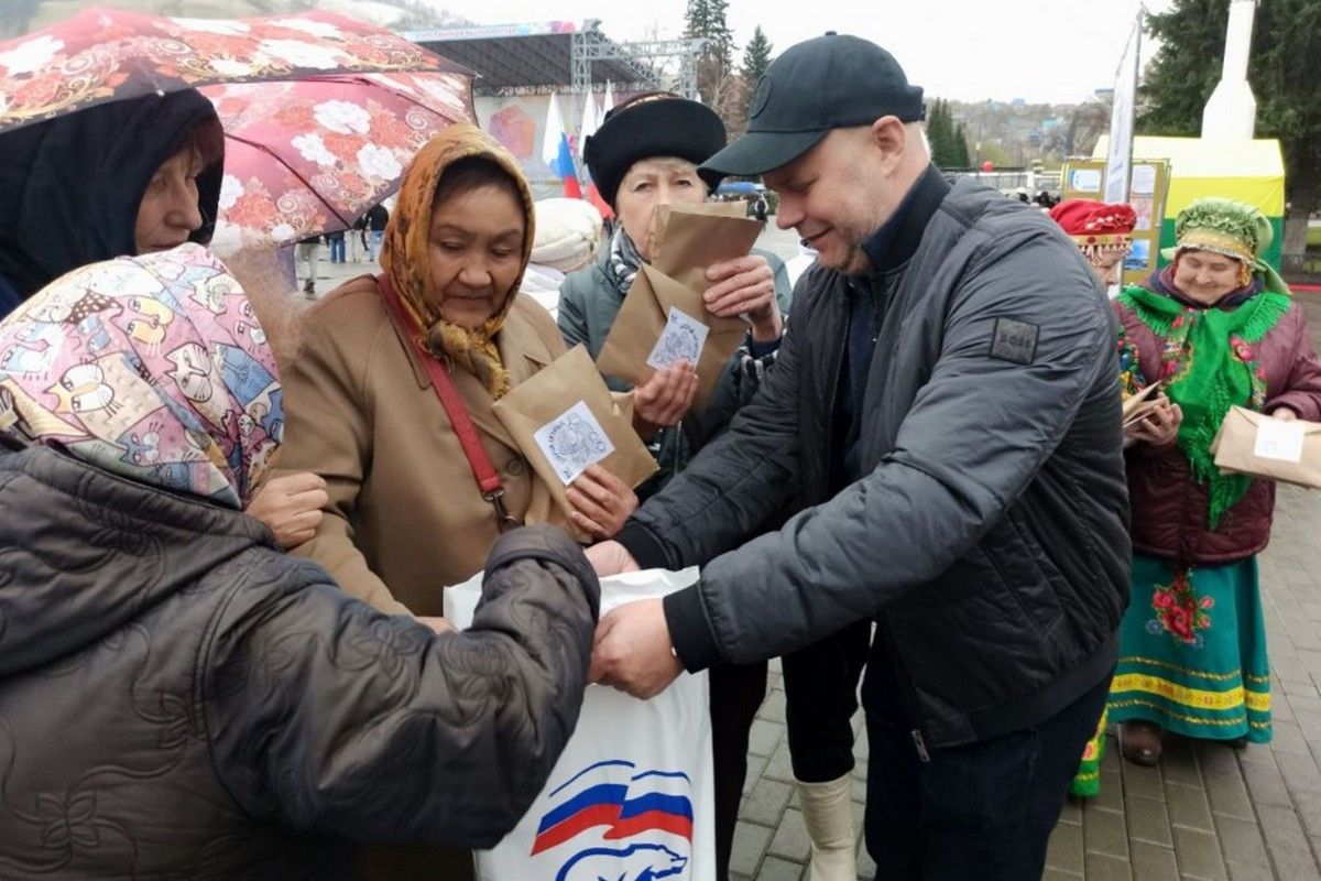 «Единая Россия» проводит в Республике Алтай акцию «Добрый огород»