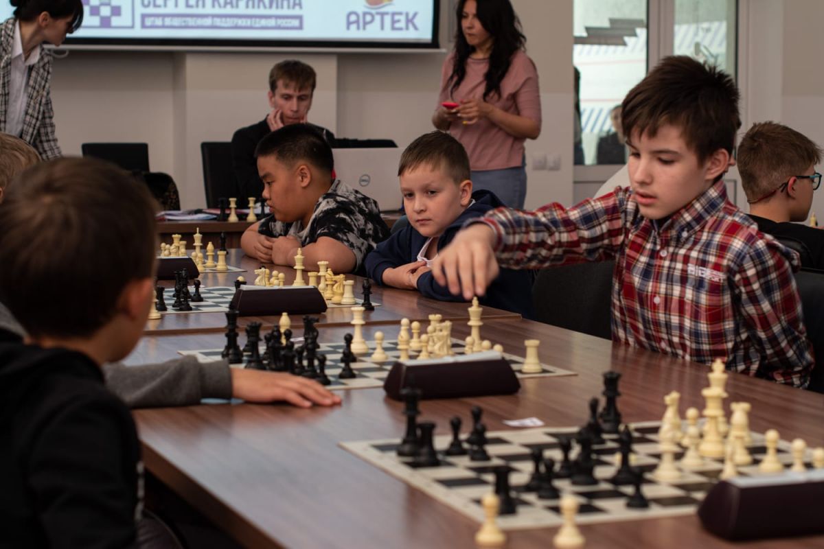 Штаб общественной поддержки Пензенской области организовал турнир по быстрым шахматам для школьников