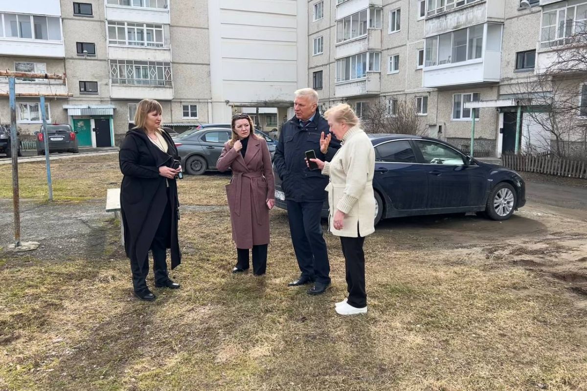 Петр Соколюк провел рабочую встречу в Североуральске по вопросам  предстоящих ремонтных работ