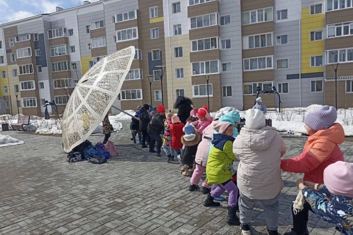 В Губкинском организовали дворовые игры для детей и взрослых | 21.05.2024 |  Салехард - БезФормата