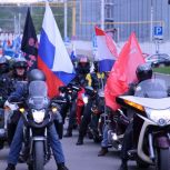В Саранске и Самаре «Единая Россия» провела автопробеги «Бессмертного полка»