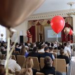 Анна Соломеина поздравила выпускников политехнического колледжа в Каменске-Уральском с окончанием учебы