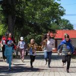 В Черноморском районе впервые прошёл интеллектуальный забег «Бегущая книга»