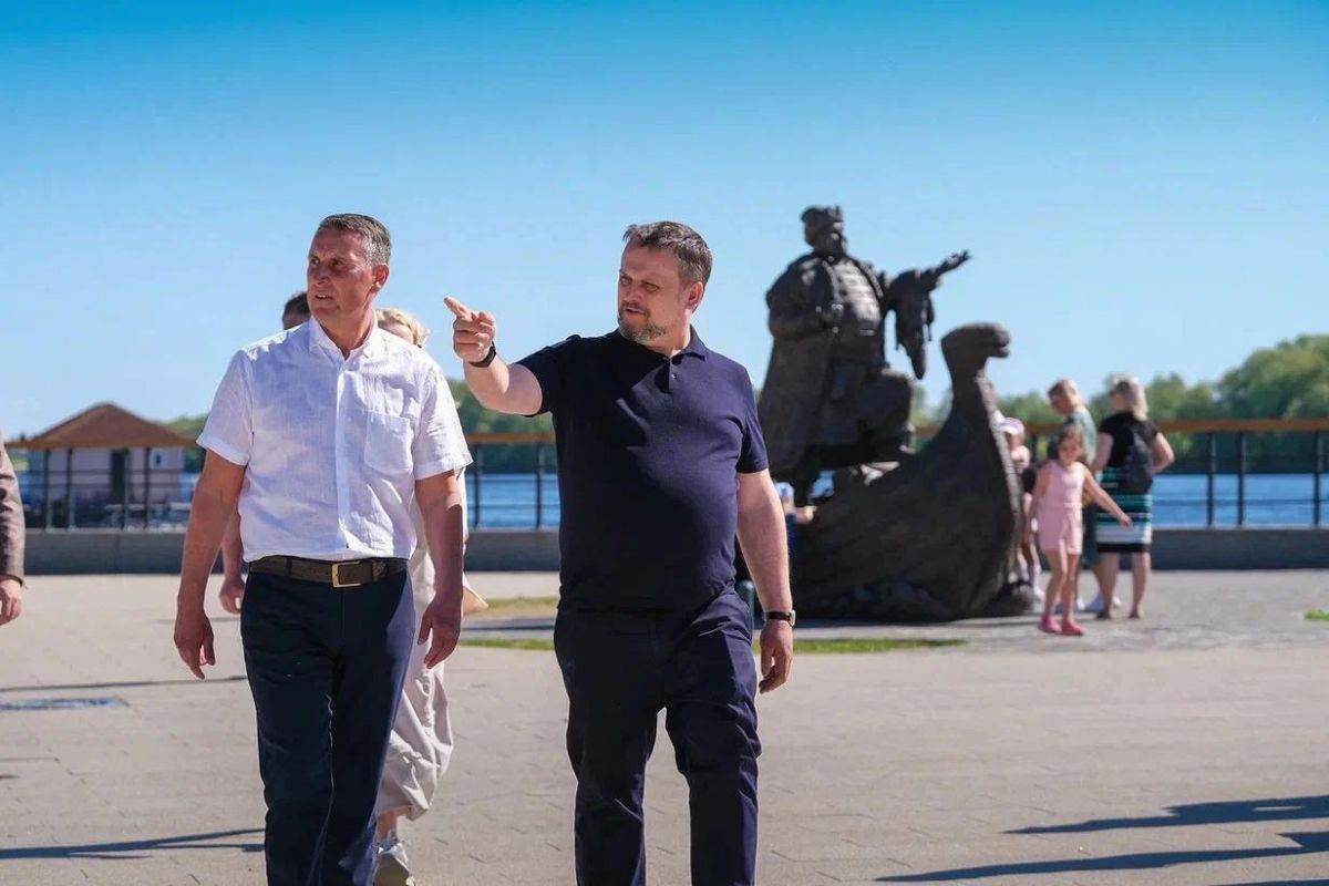 Андрей Никитин осмотрел благоустройство набережной Александра Невского