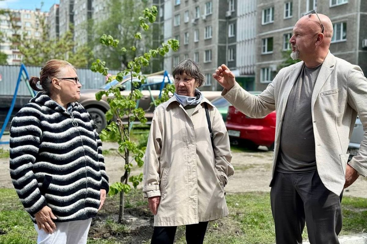 Иван Горнов встретился с жителями своего округа в Ленинском районе