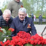 Митинги, концерты, посадка деревьев: «Единая Россия» проводит мероприятия в День Победы по всей стране