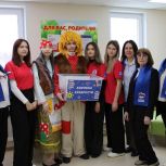 В Губкинском в ЯНАО «Единая Россия» собрала игрушки для юных пациентов поликлиники