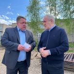 «Побежали!». В Духовщине продолжается строительство первого современного стадиона под открытым небом