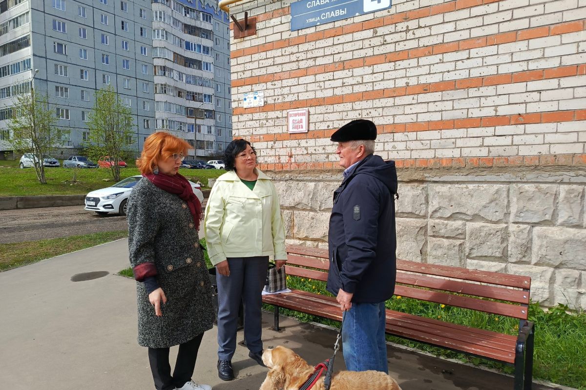 Проекты партии - В Эжвинском районе Сыктывкара провели партдесант на  объекты благоустройства 2022-2023 годов