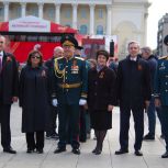 Тюменцы празднуют День Великой Победы