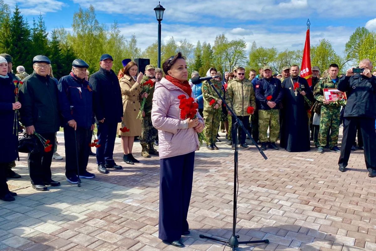 Останки 192 бойцов Красной армии захоронили с почестями в Старорусском  районе | 08.05.2024 | Великий Новгород - БезФормата